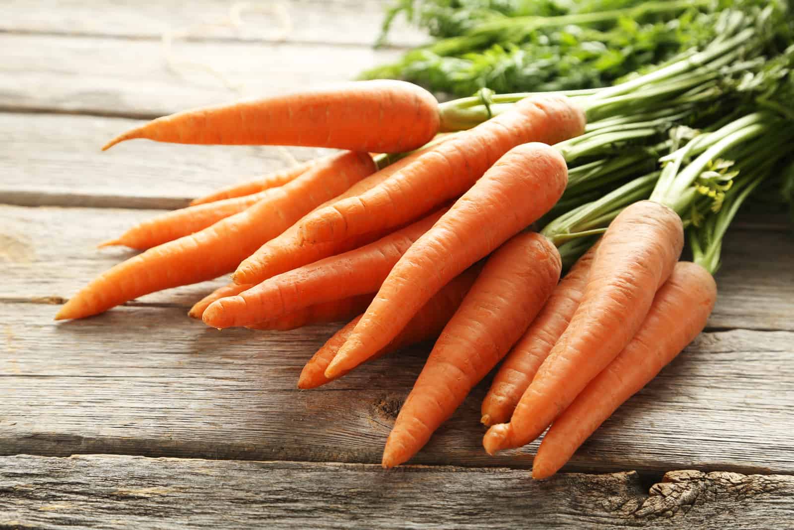 Frische und süße Karotten
